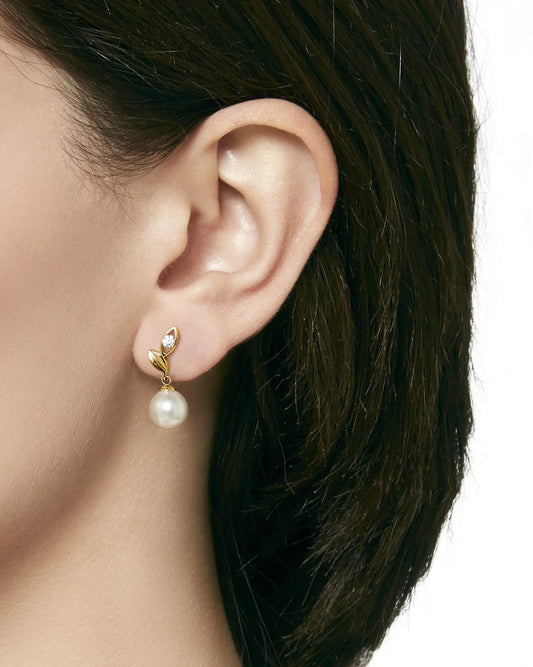 Pendientes Hojas con Perla 8mm y Circonita Dorados Selene en plata