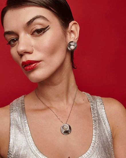 Collar de perla elegante en acero
