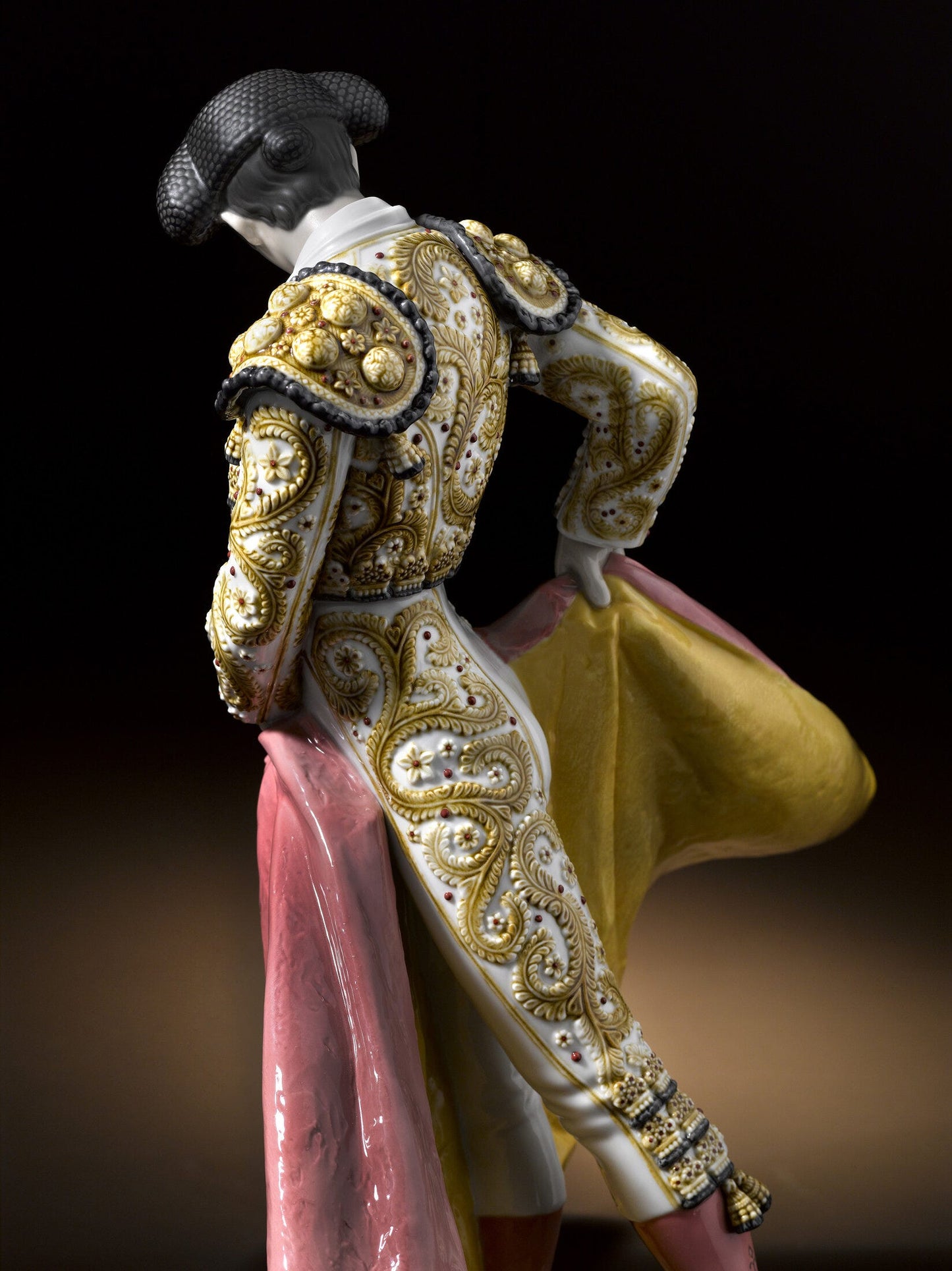 01008711 | Figura Maestro torero. Traje blanco
