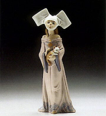 01006110 | NIÑA MEDIEVAL DE PIE