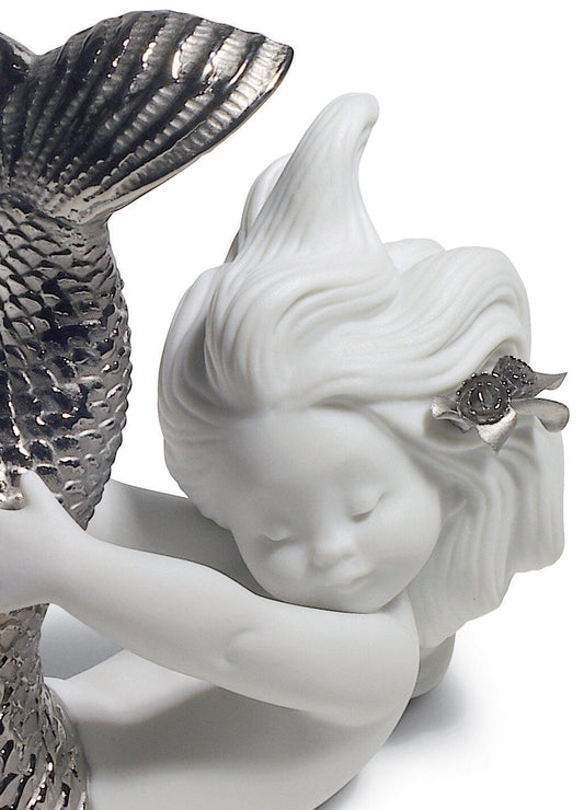 01008545 | Figura sirena Jugando con el mar. Lustre plata