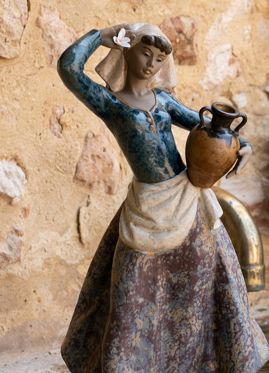 01012387 | Figura Cantarera