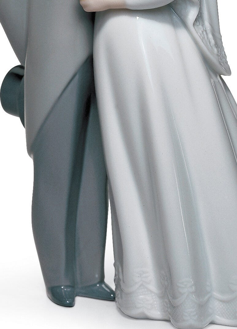 01006620 | Figura pareja Beso de boda