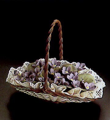 01001576 | CESTA LLANA CON VIOLETAS