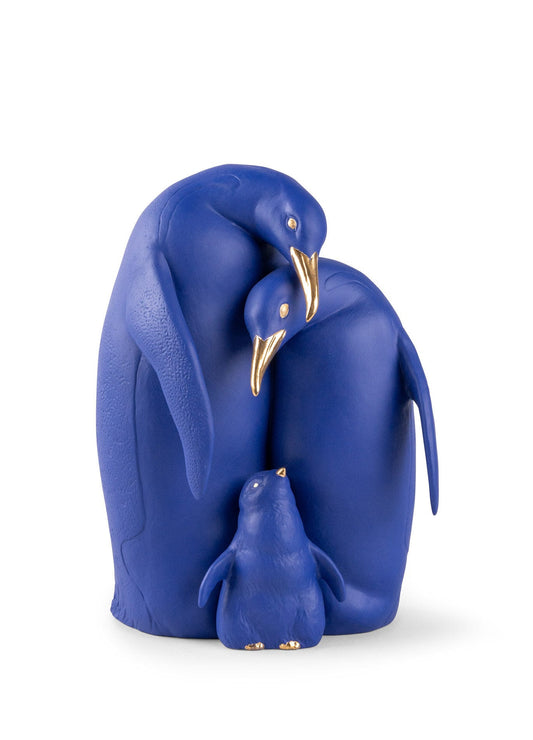 01009539 | Escultura Familia de pingüinos. Serie Limitada. Azul y dorado