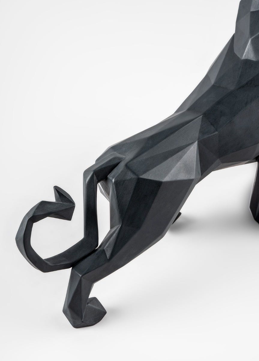 01009746 | Escultura León. Negro mate