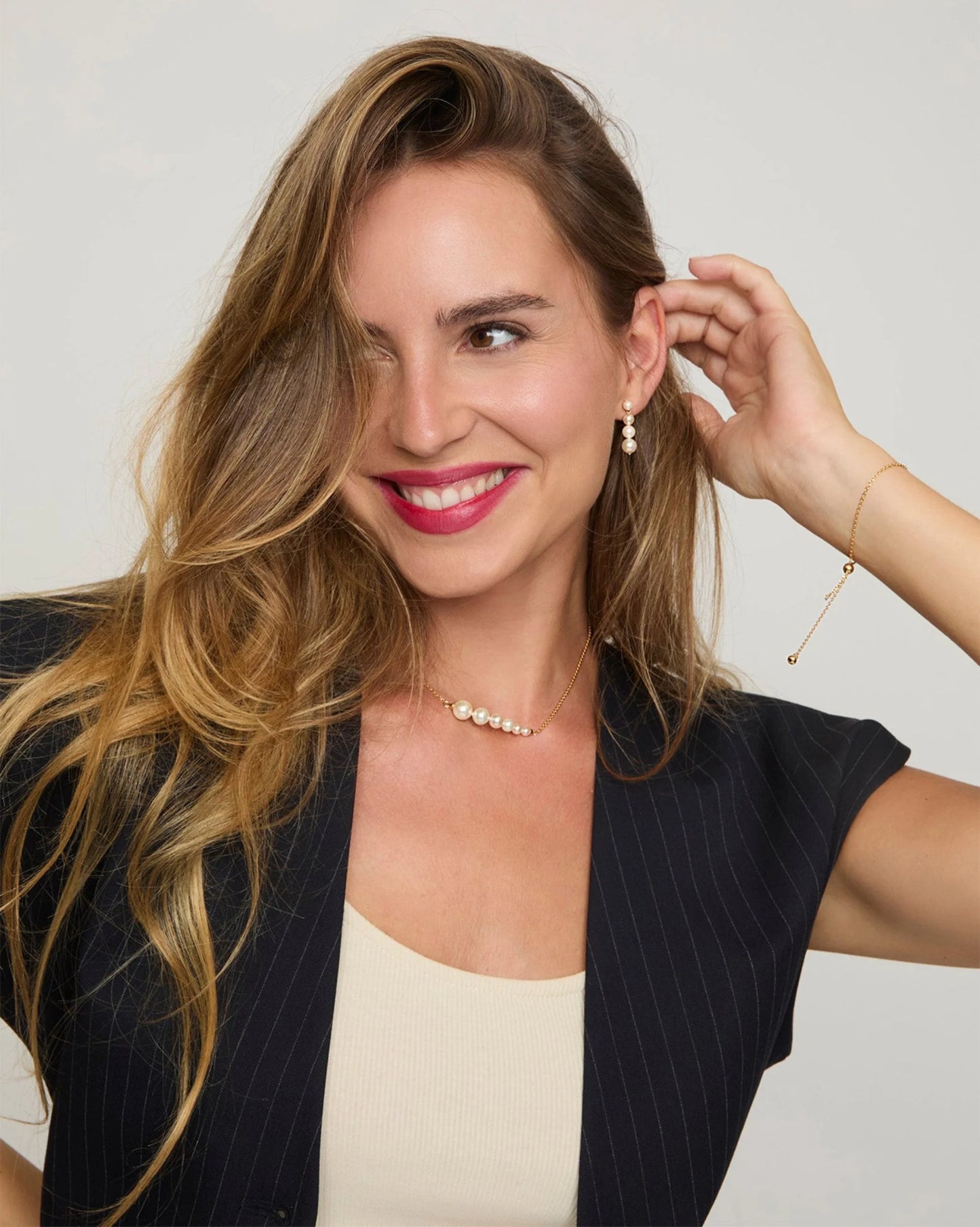 Pendientes Largos Dorados con Perlas Petit en plata