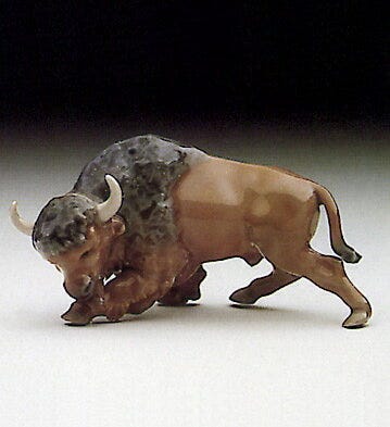 01005313 | BISONTE MINUS.EMBISTIENDO