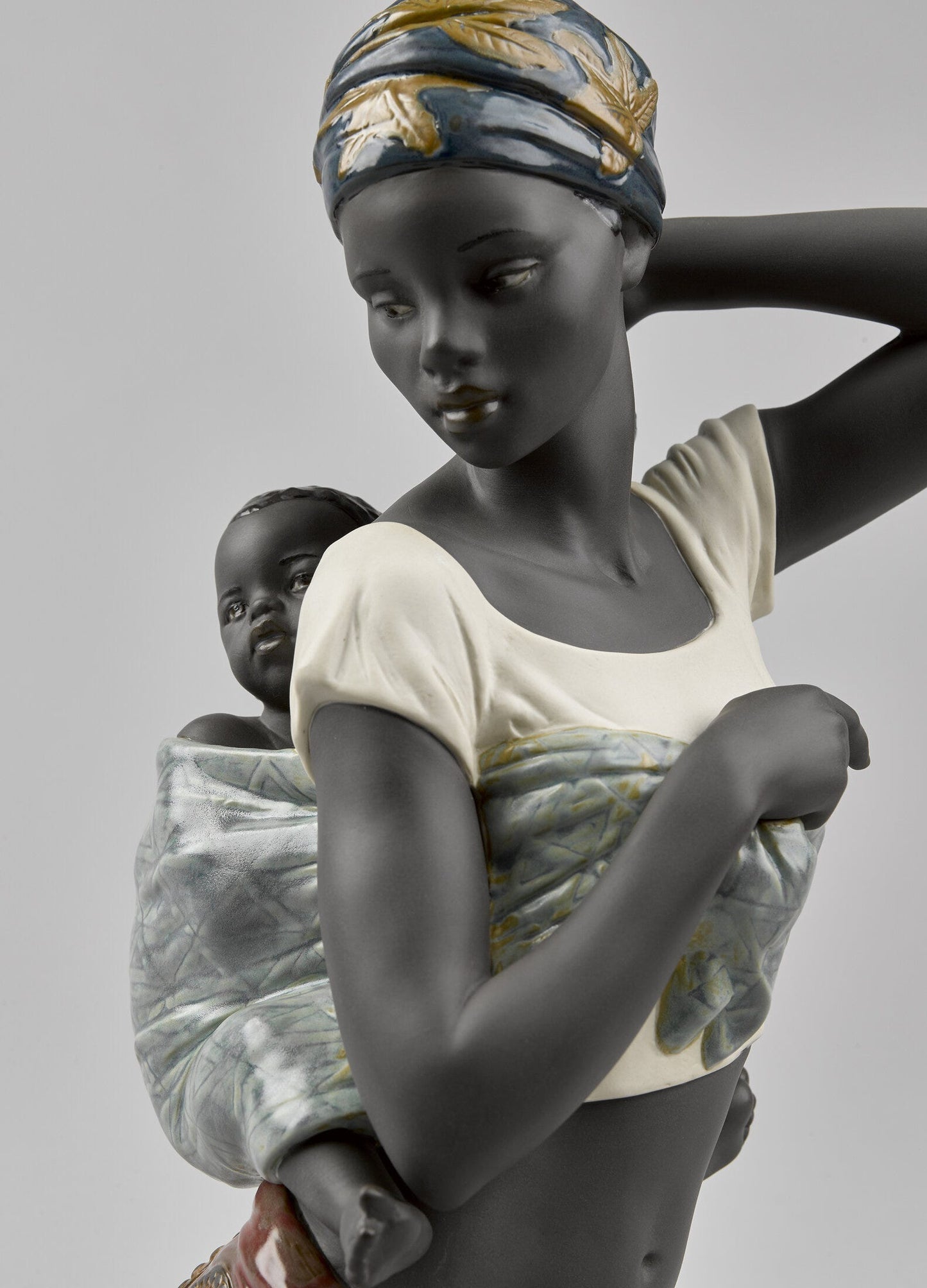 01009159 | Figura madre Sabor Africano
