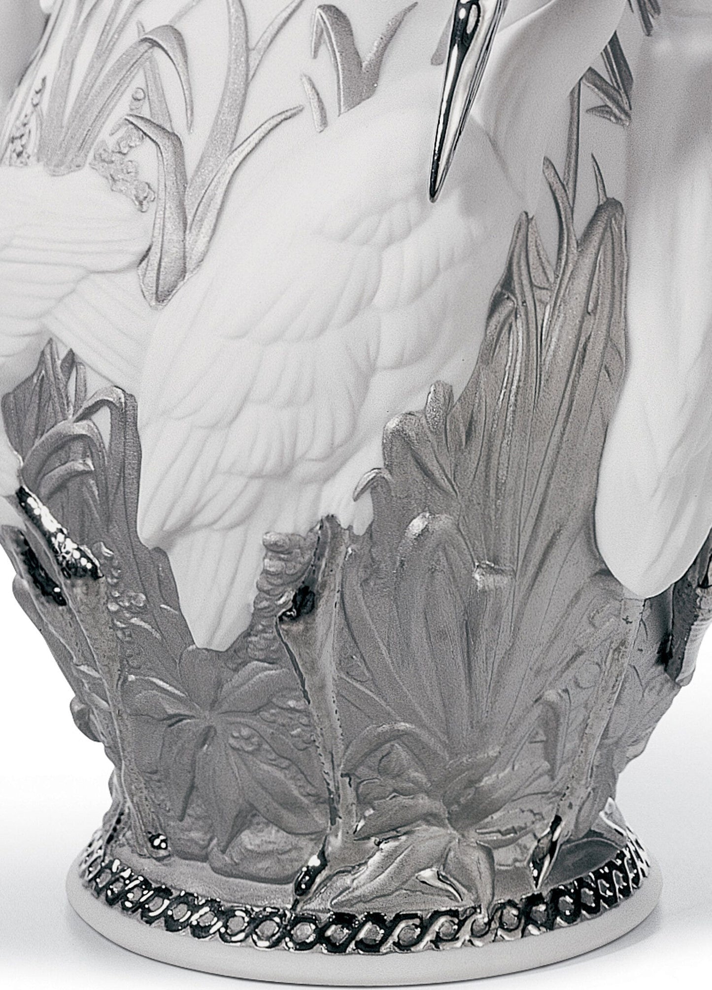 01007053 | Jarrón garzas reales. Lustre plata