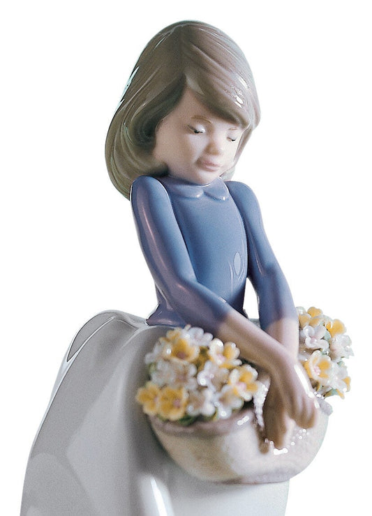 01005467 | Figura niña Dulcemente tímida
