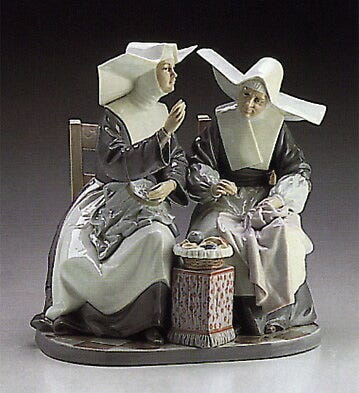 01005360 | MONJAS COSIENDO