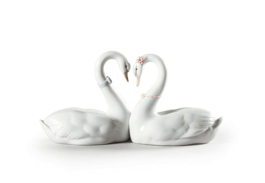 01006585 | Figura cisnes Corazón blanco