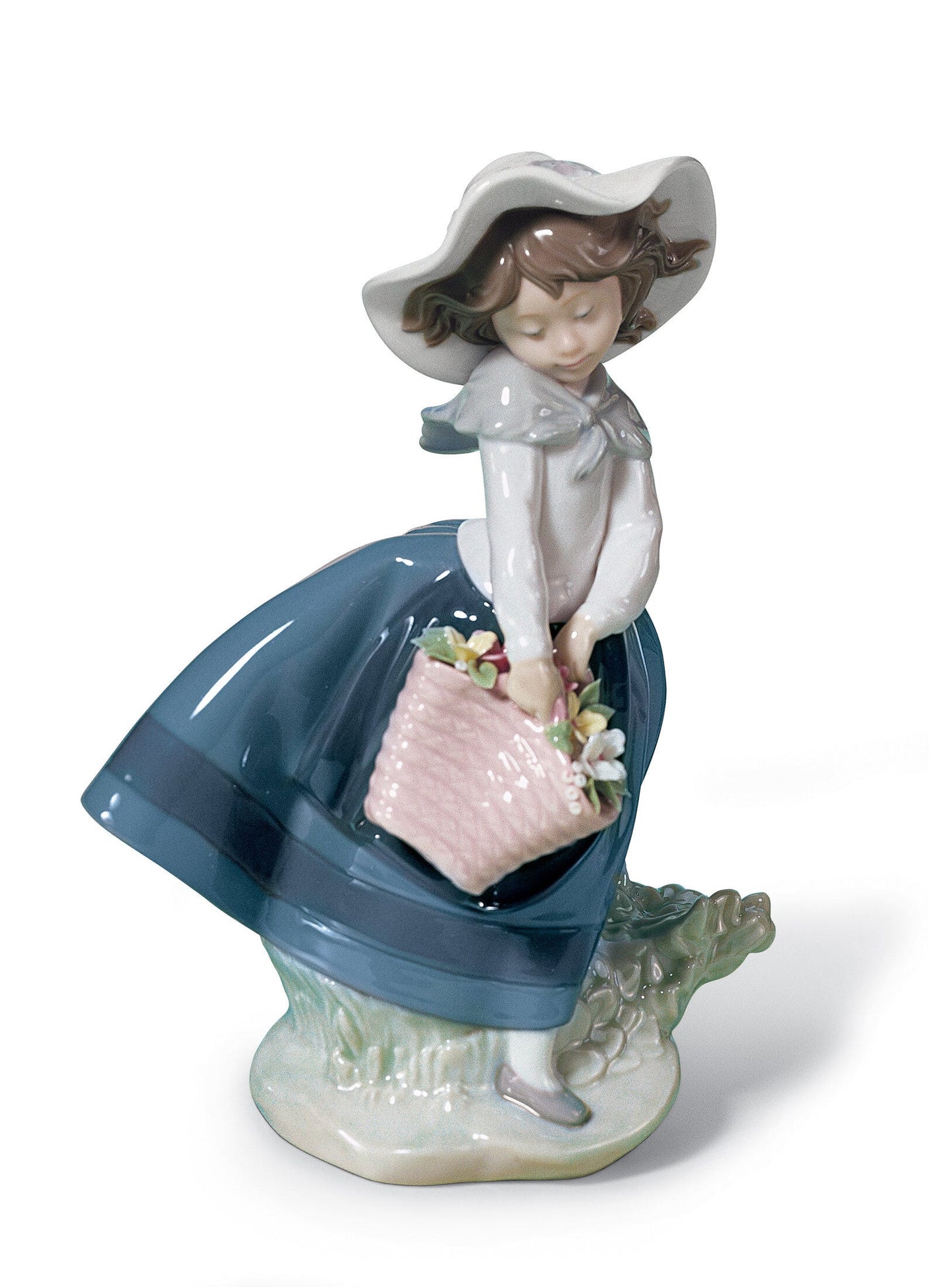 01005222 | Figura niña Linda con capazo