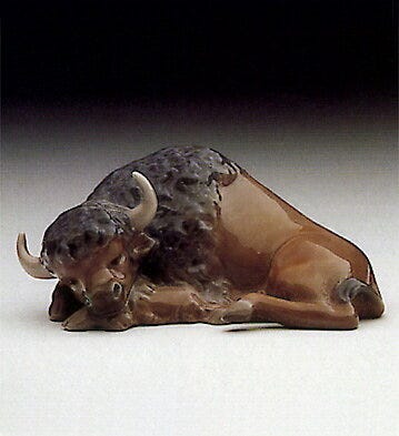 01005312 | BISONTE MINUSC. ACOSTADO