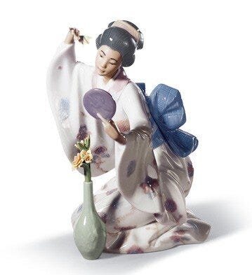 01006748 | Belleza oriental