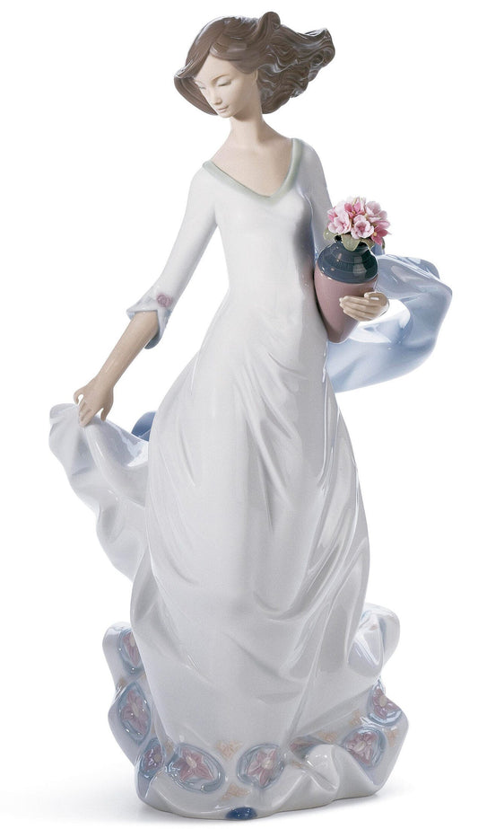 01008242 | Figura mujer Momento de ensoñación