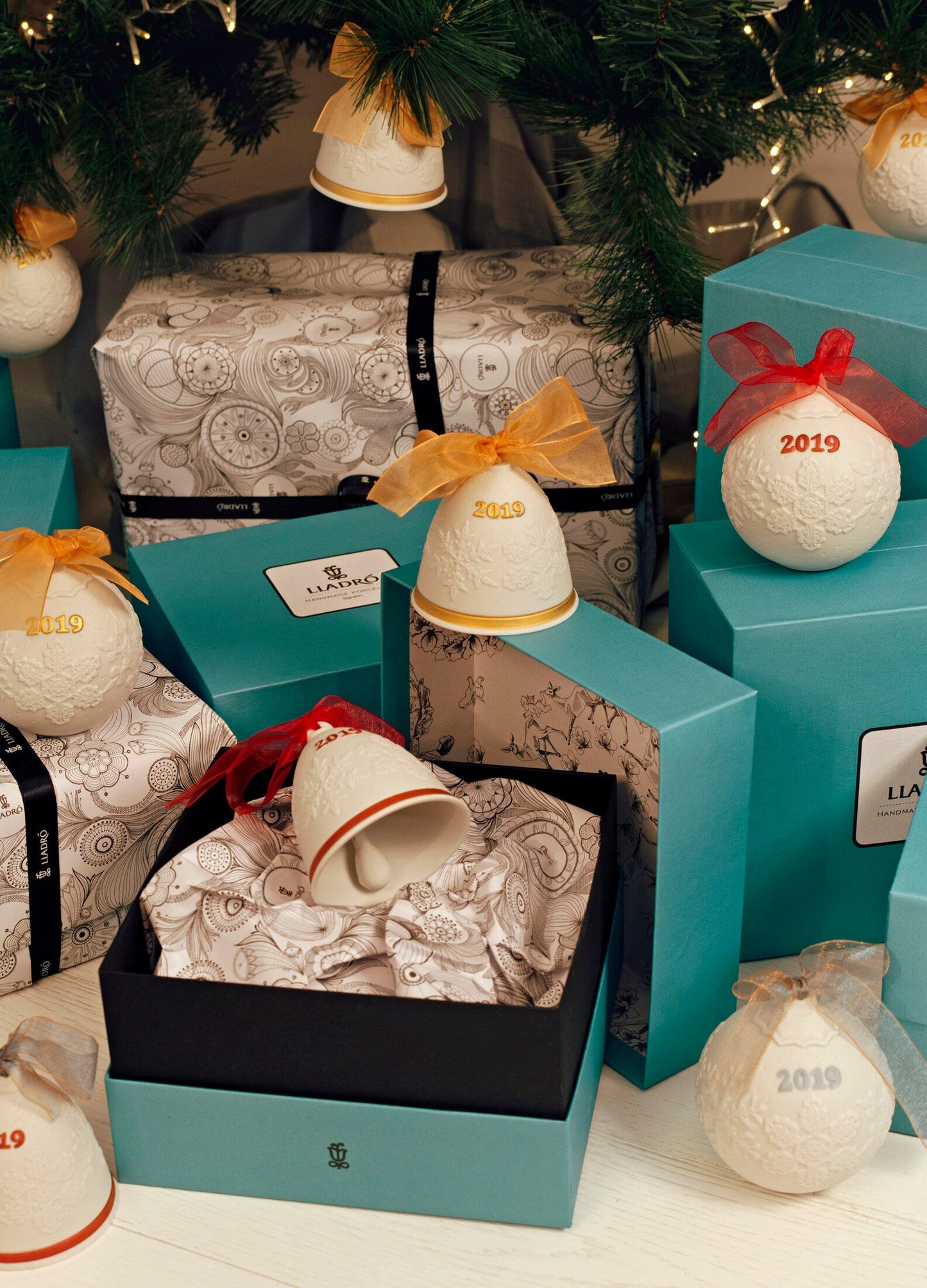 01018448 | Campana Navidad 2019. Rojo
