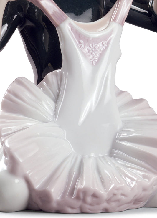 01008771 | Figura niña El traje para el debut