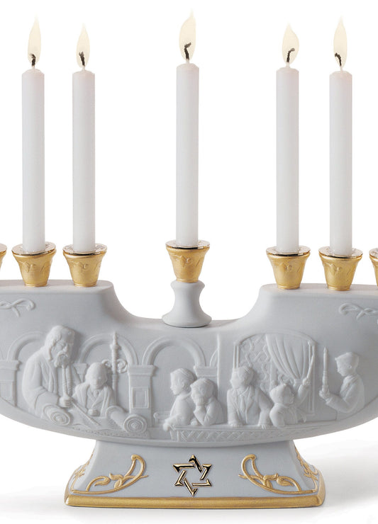 01007096 | Candelabro Menorah. Lustre oro