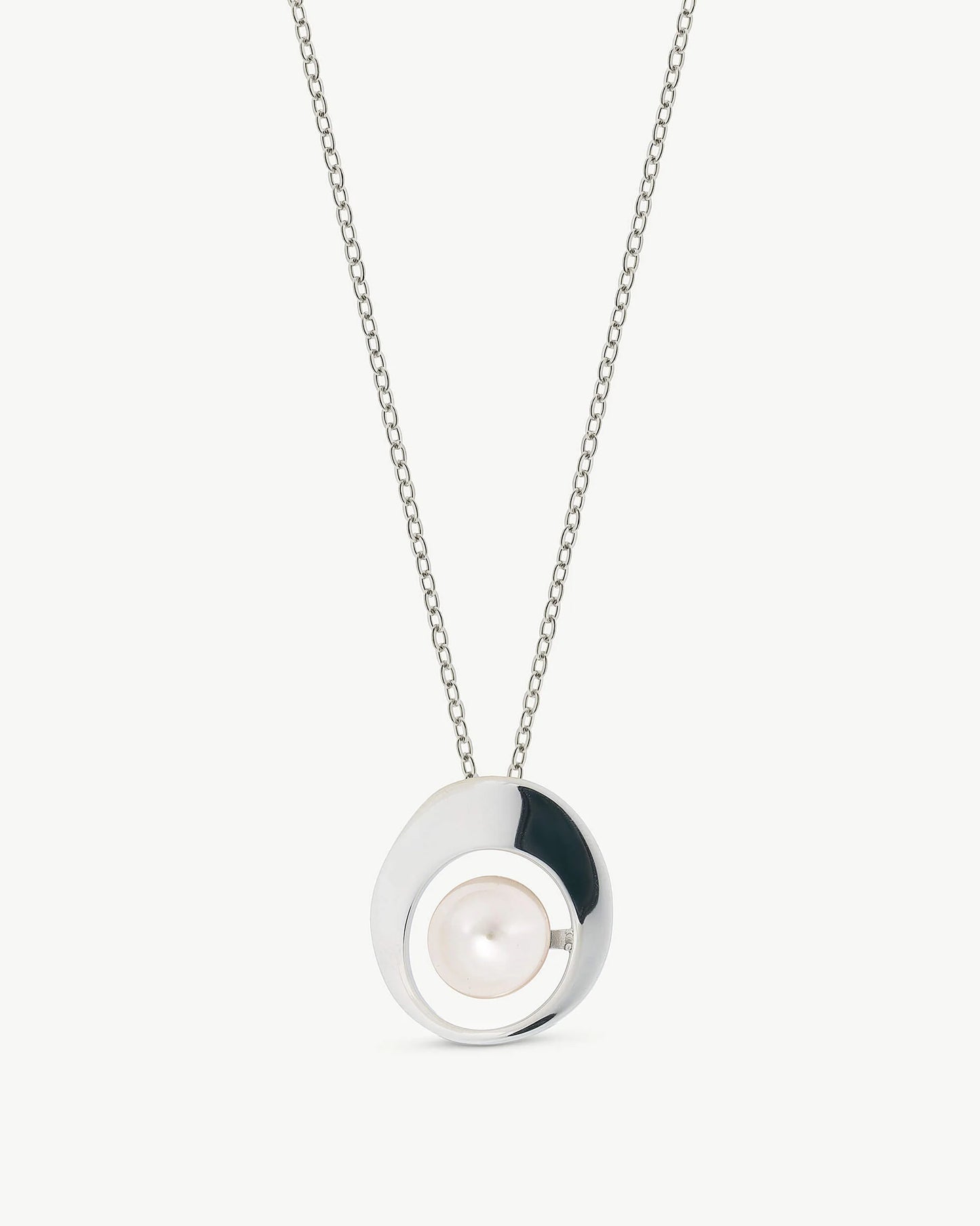 Collar de perla elegante en acero
