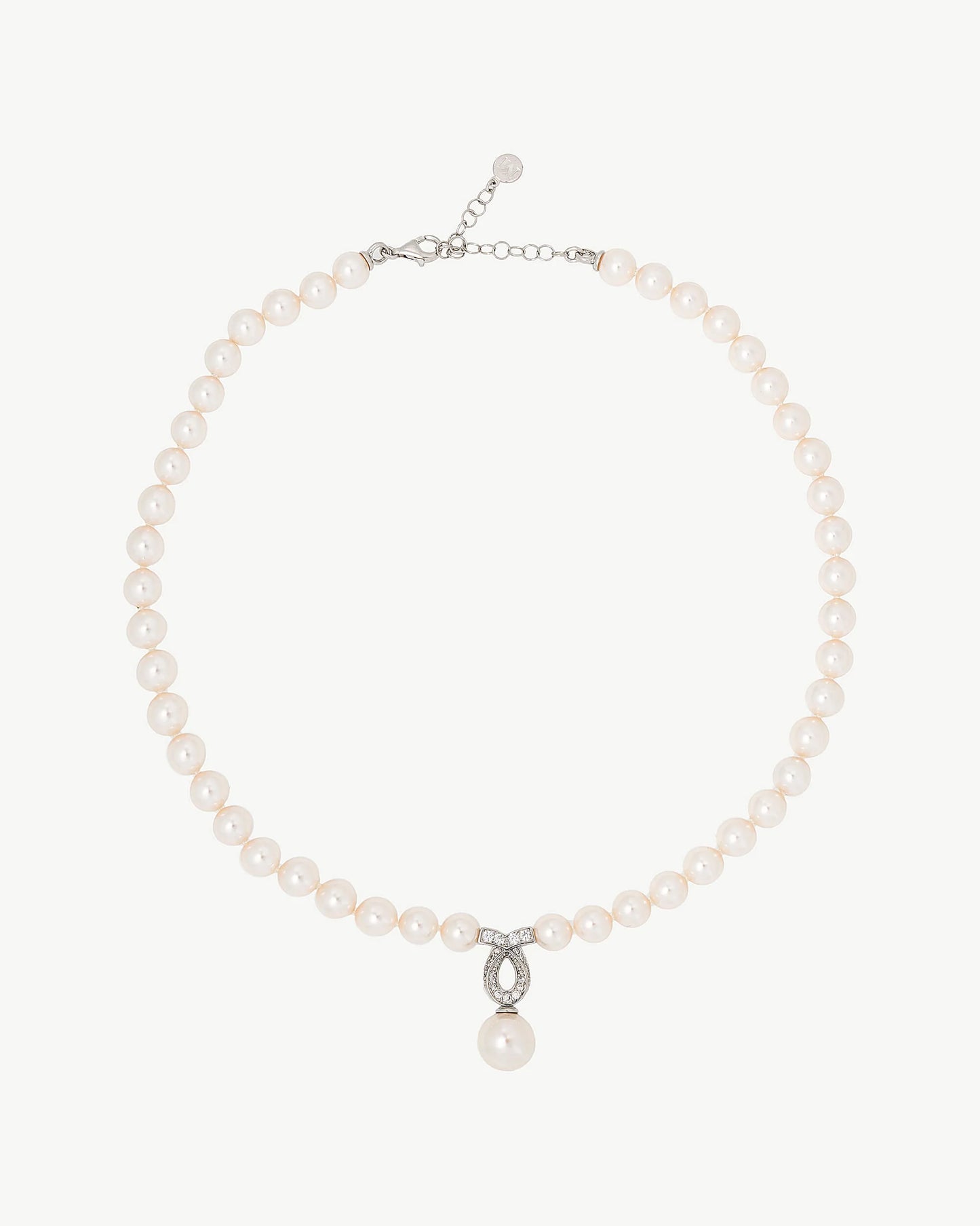 Collar de perla elegante en plata