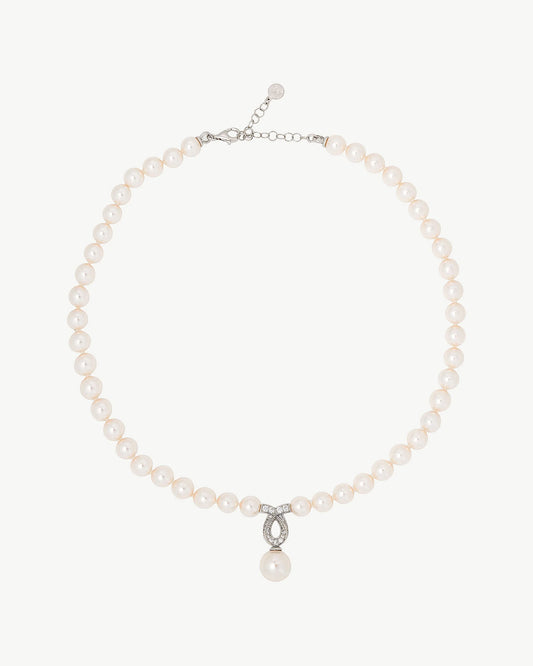 Collar de perla elegante en plata