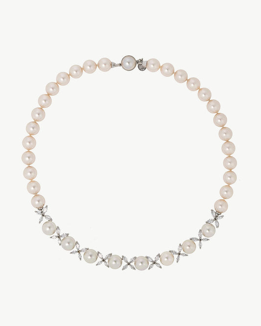 Collar de perla elegante en plata
