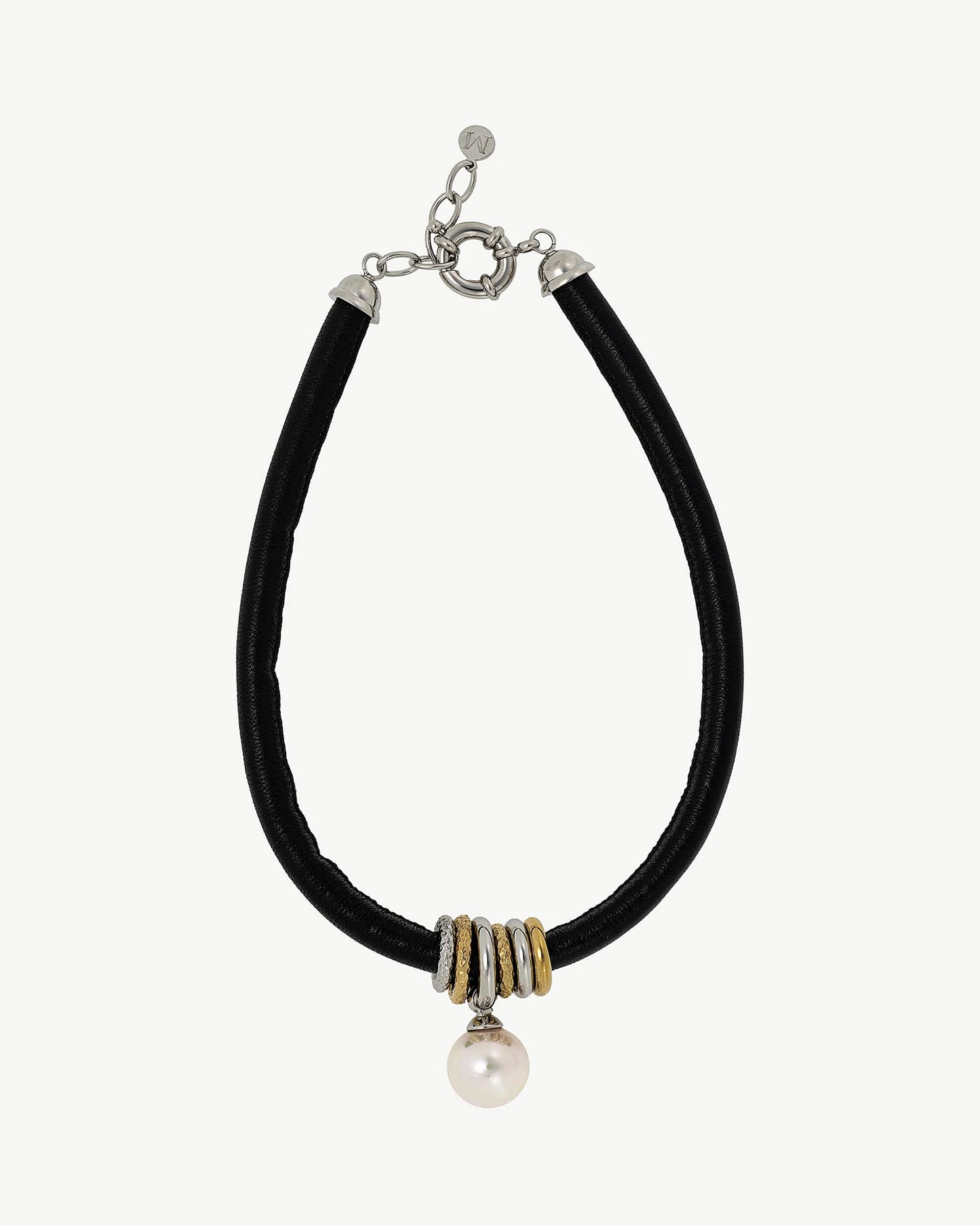 Collar de perla elegante en plata