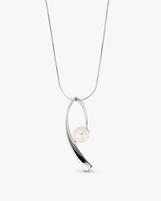 Collar de perla elegante en plata