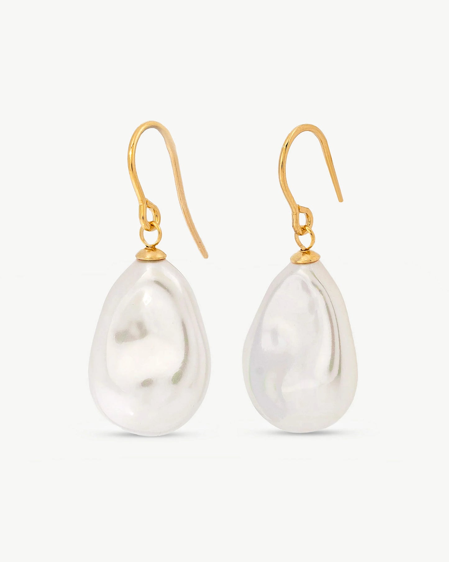Pendientes Perla Salvaje 14x20mm Dorados Keila en plata