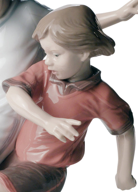 01008401 | Figura niños Promesas del balón