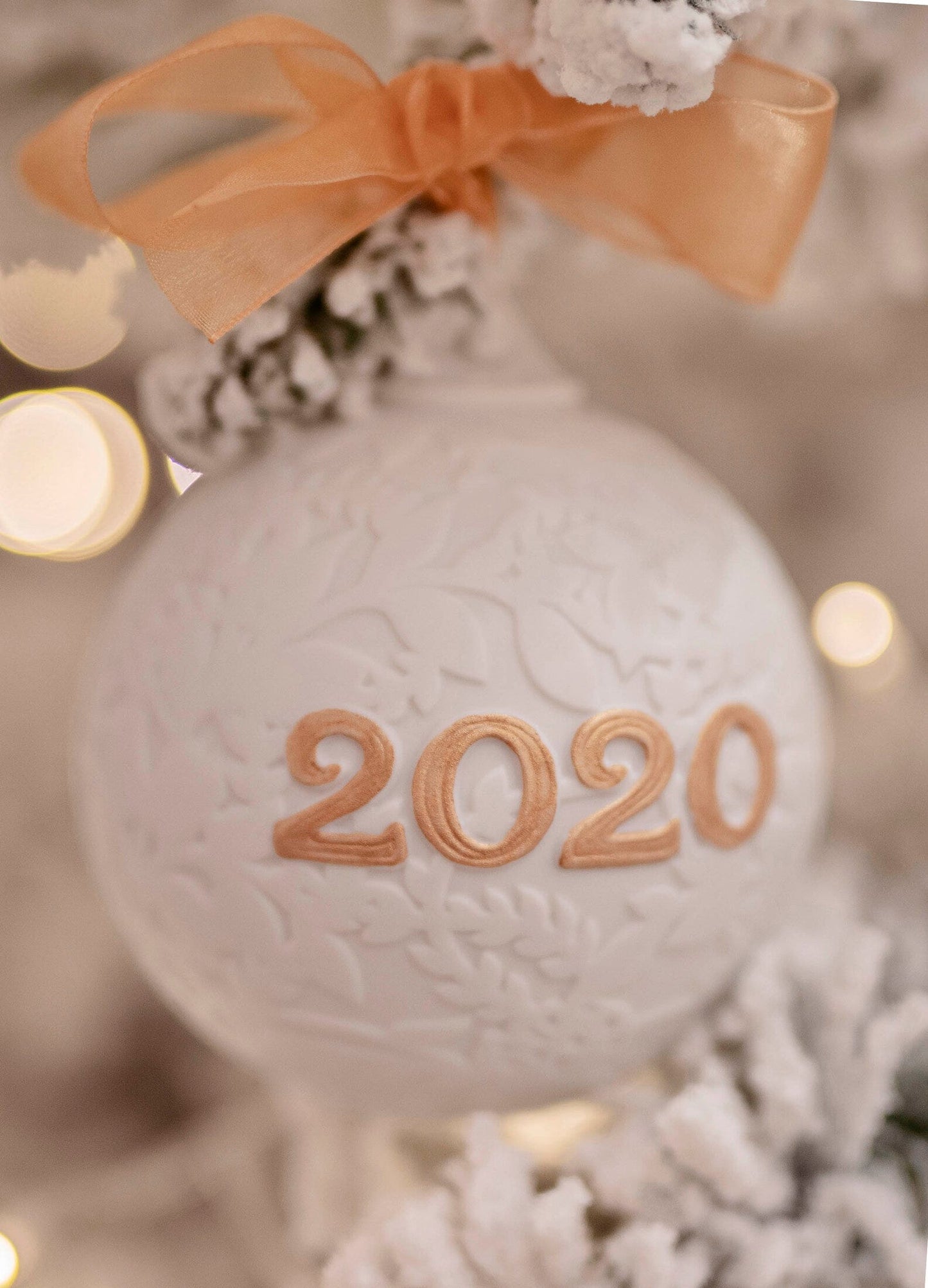 01018452 | Bola Navidad 2020. Lustre oro