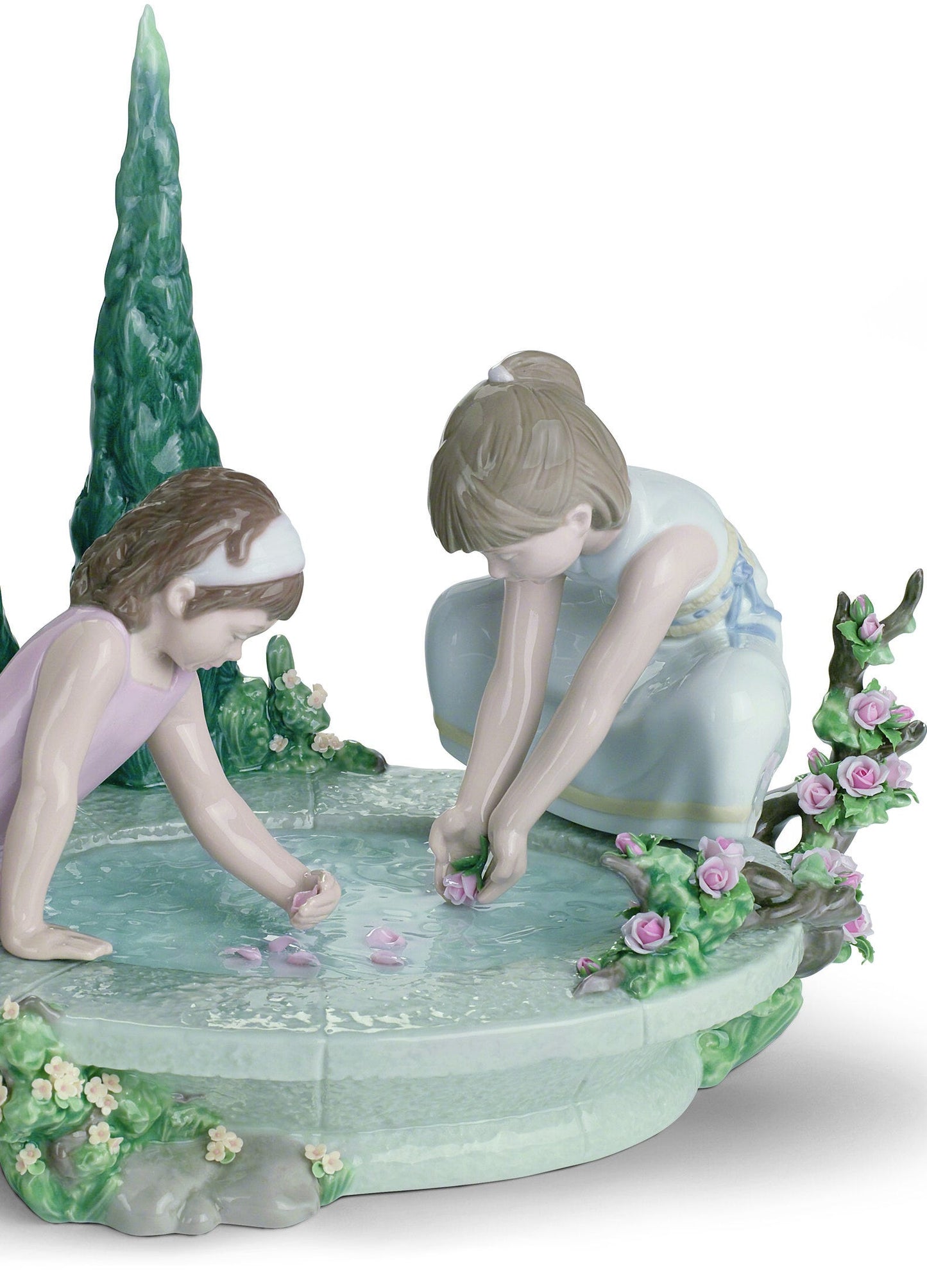 01008355 | Figura niños Manantial de los pétalos