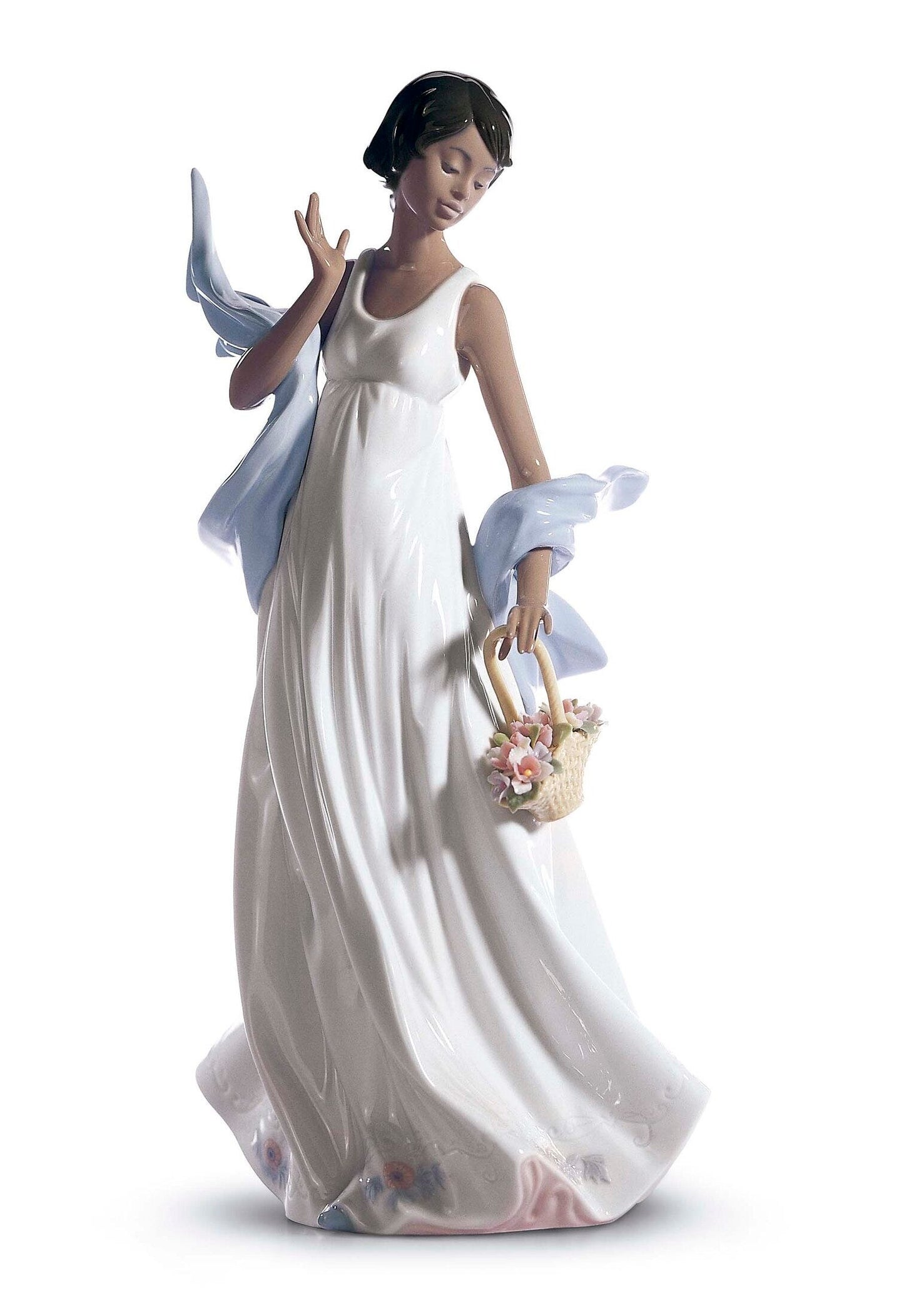 01006783 | Figura mujer Brisa romántica