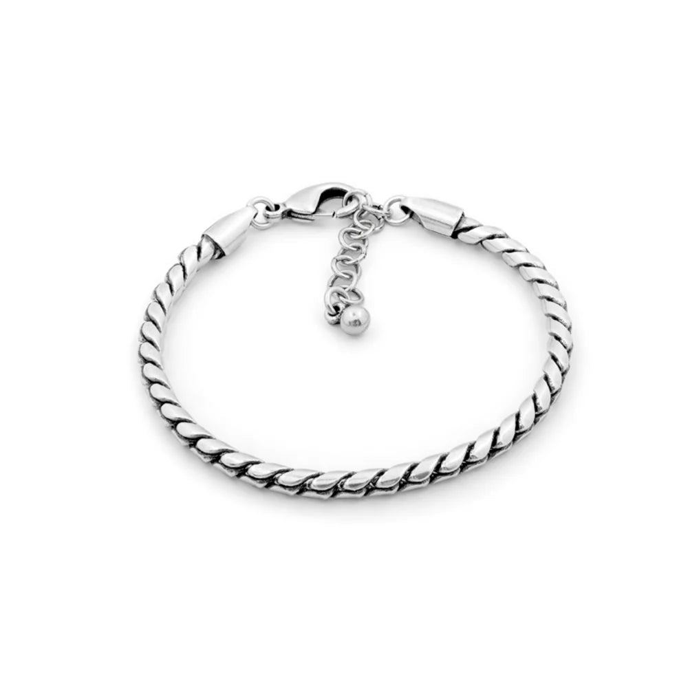 Pulsera Ciclon con estética refinada