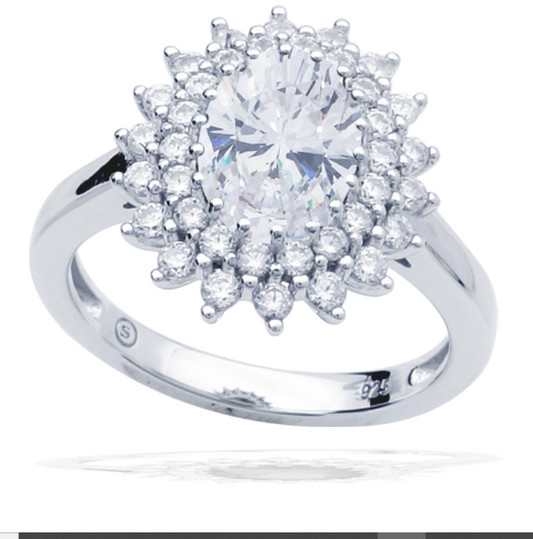 Anillo de plata con circonitas elegante