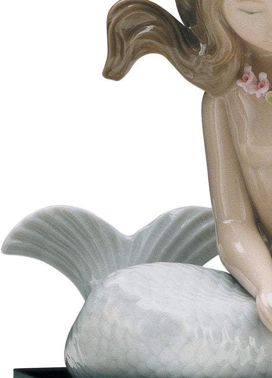 01001415 | Figura Sirena con brazos en costado