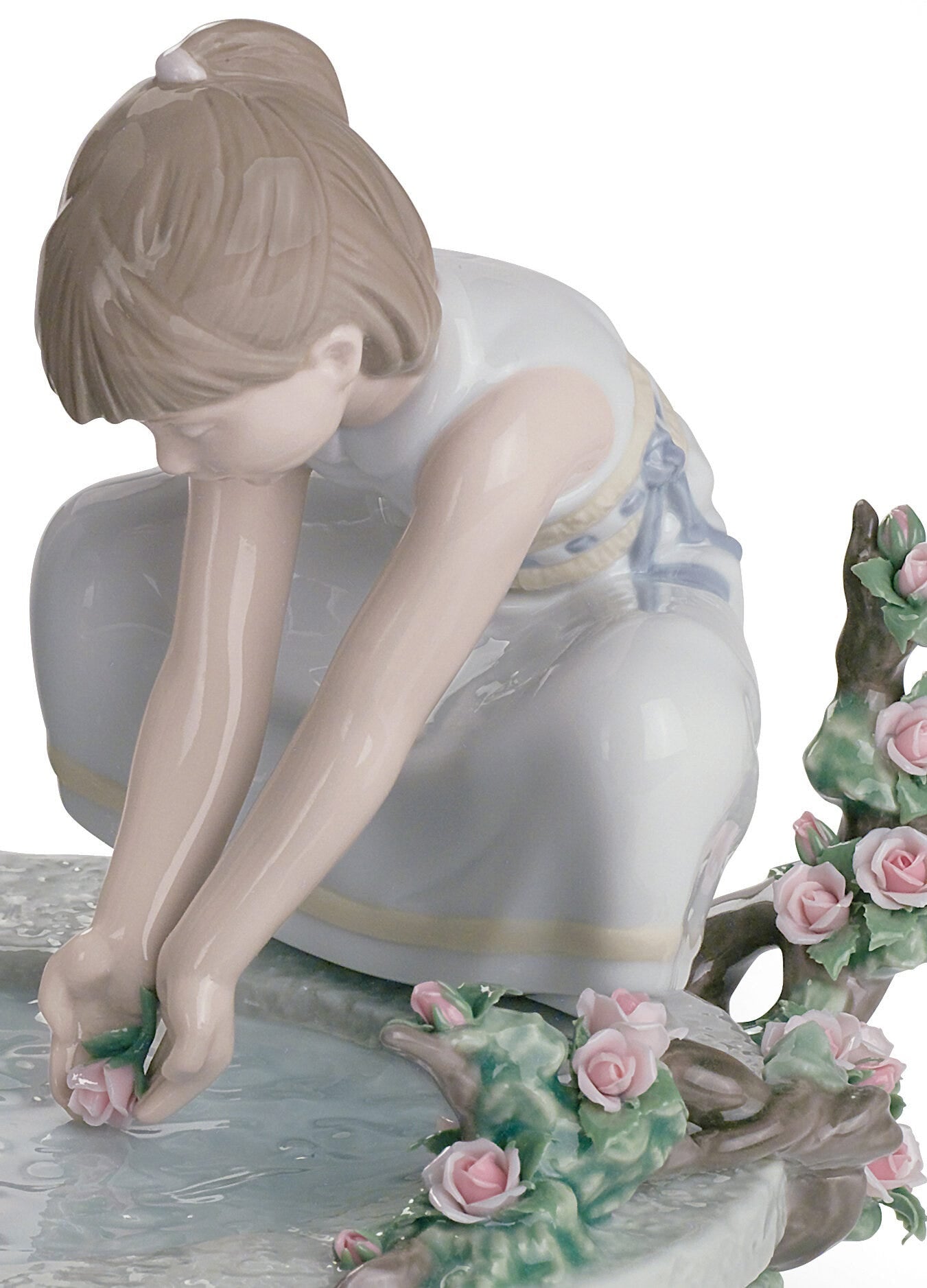 01008355 | Figura niños Manantial de los pétalos