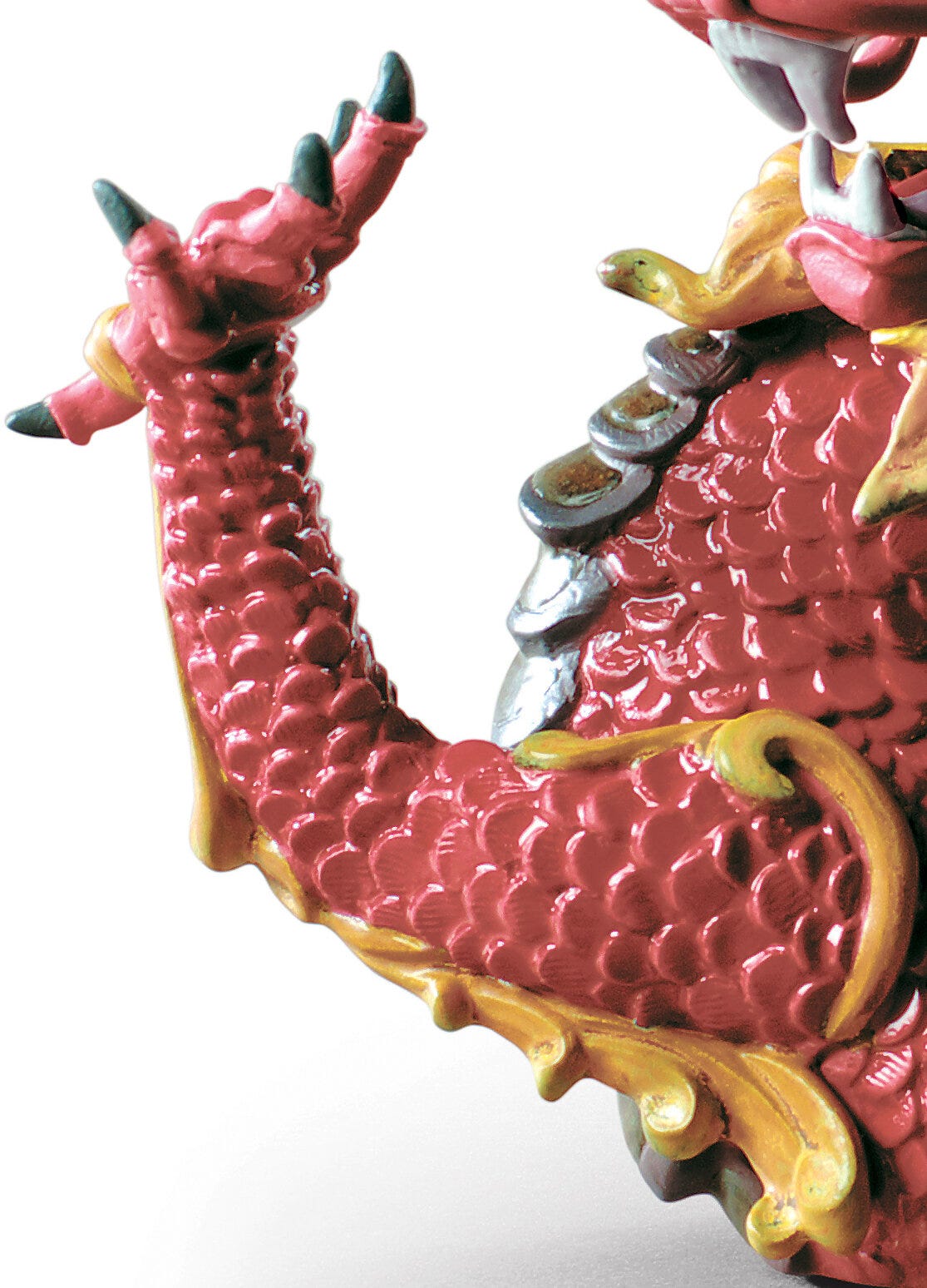 01009235 | Escultura Dragón solemne