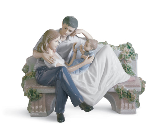 01008056 | Figura pareja de novios Juntos y felices