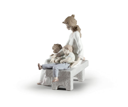 01006765 | Figura madre e hijos Cansados de jugar