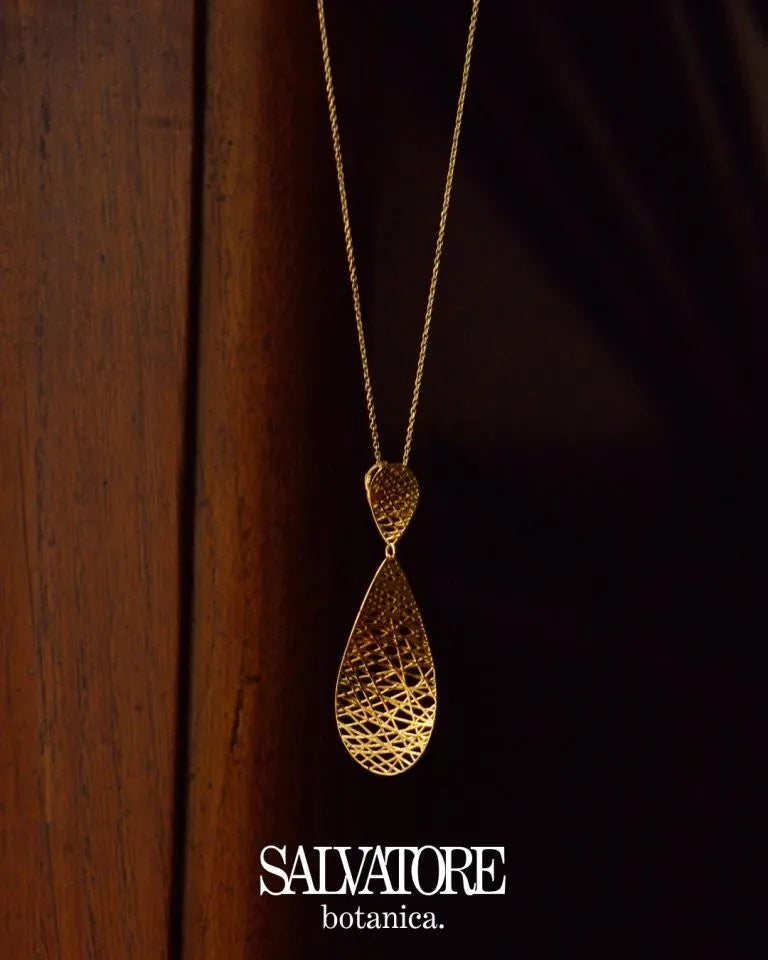 Collar elegante