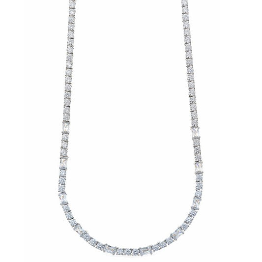 Collar de plata con circonitas elegante