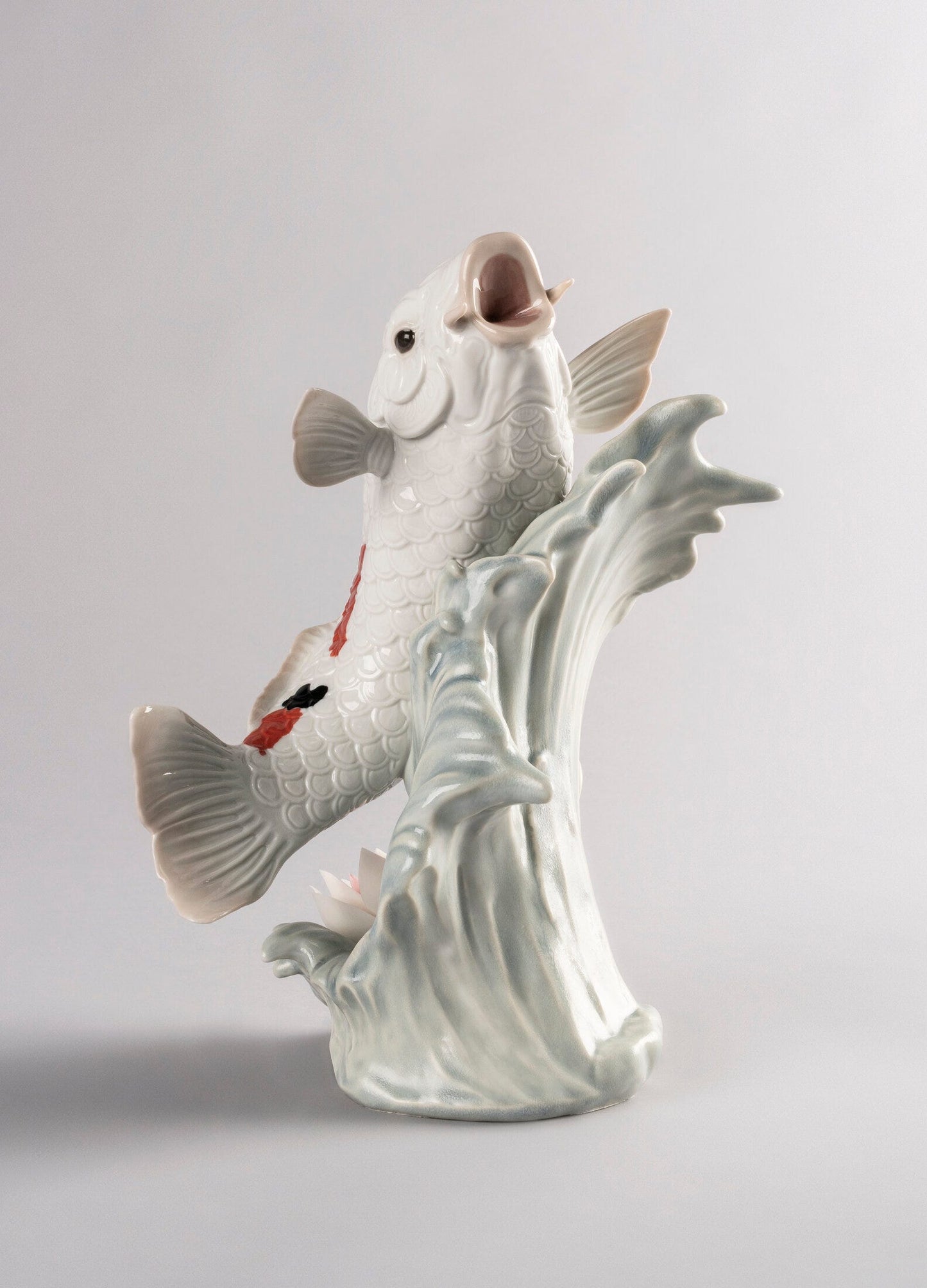 01009431 | Figura Carpa Koi