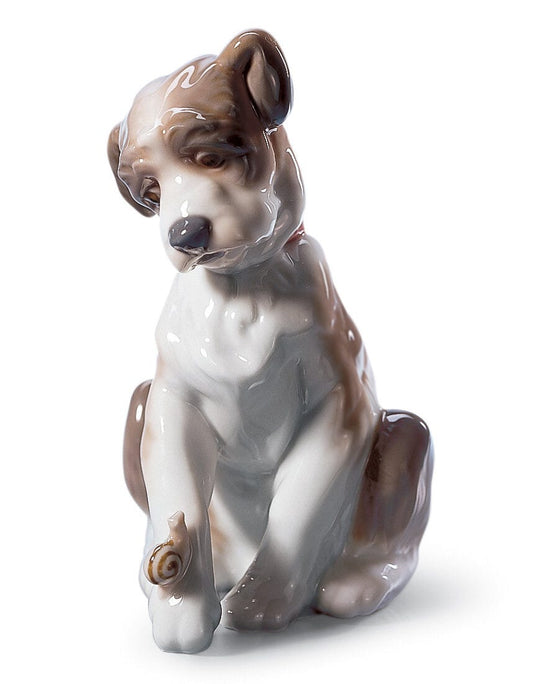 01006211 | Figura Perrito con caracol