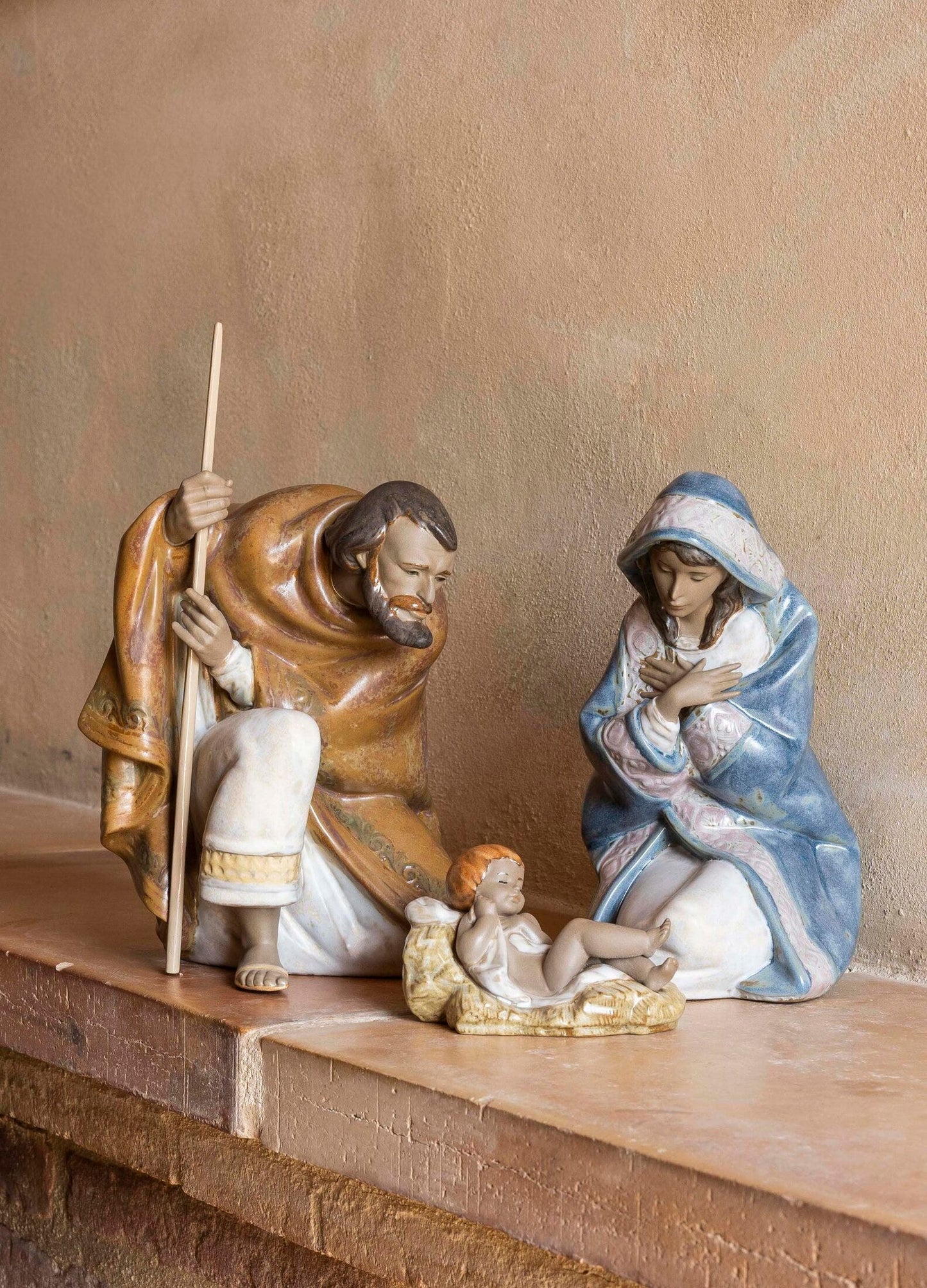 01012277 | Figura Niño Jesús en Belén. Gres