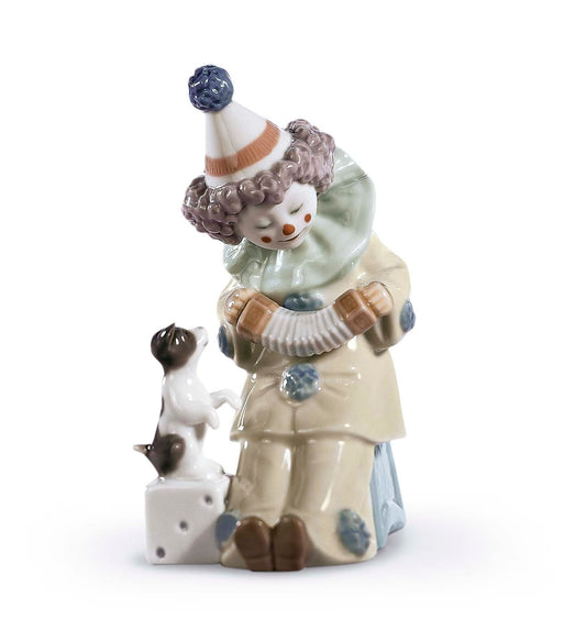 01005279 | NIÑO PIERROT CON PERRITO Y CONCERTINA
