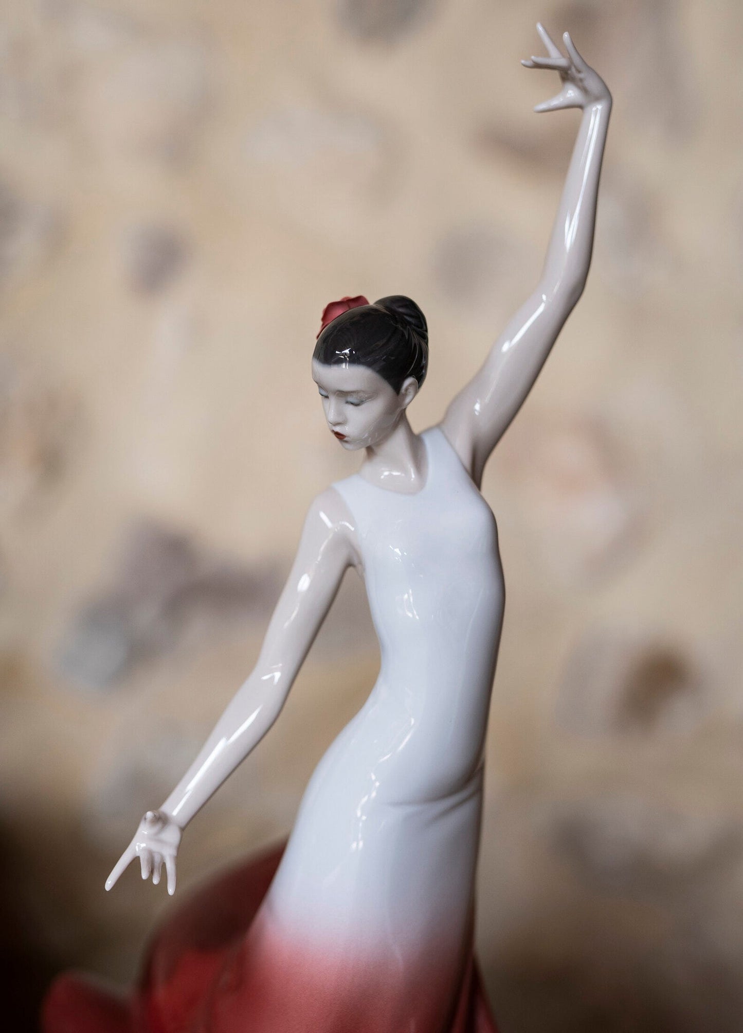 01008419 | Figura mujer Alma de España