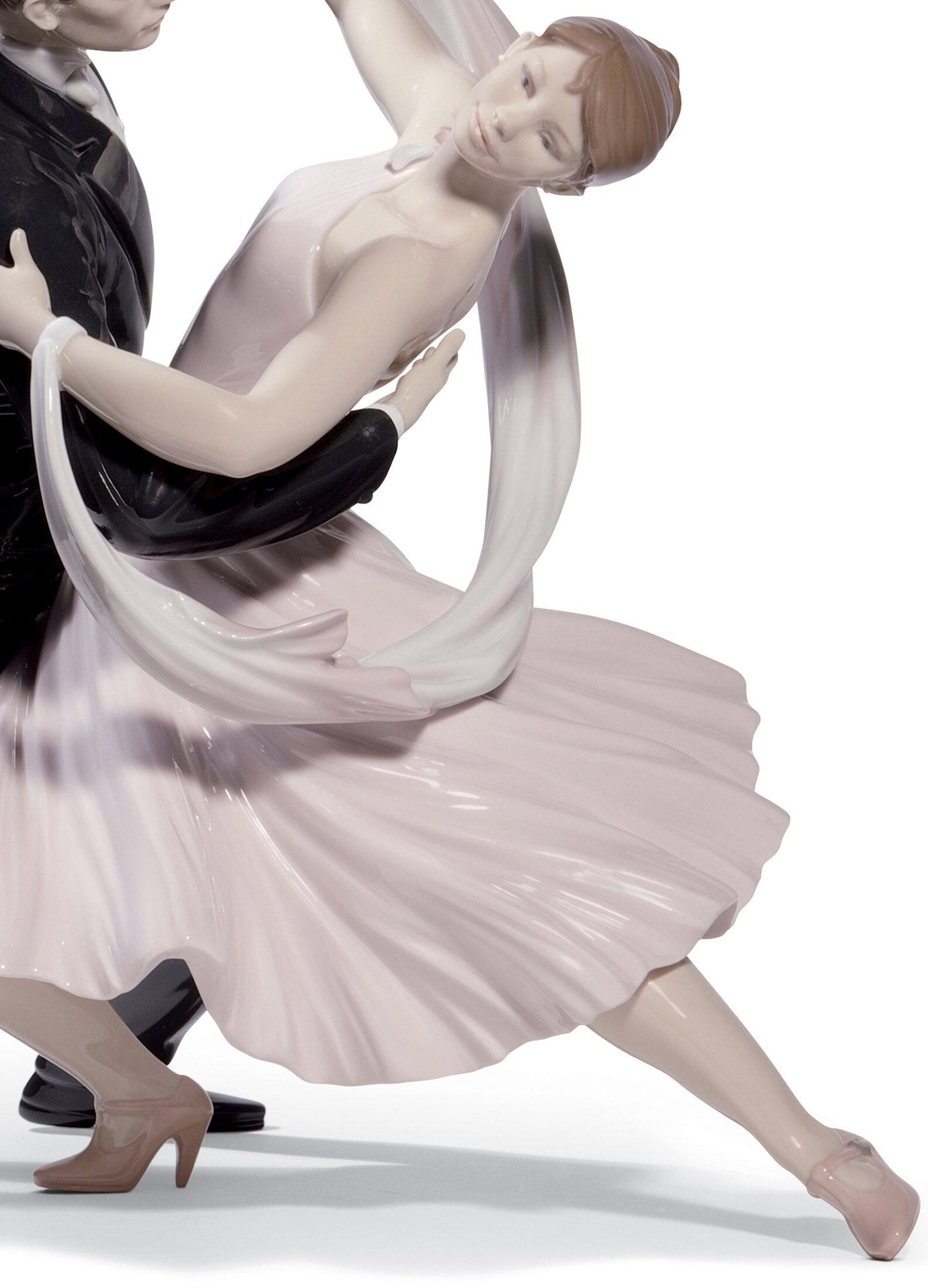 01008638 | Figura pareja Foxtrot elegante. Serie limitada